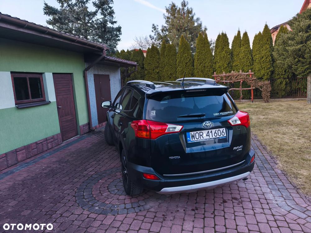 Toyota RAV4 2.0 D-4D Premium 4x2 - 4