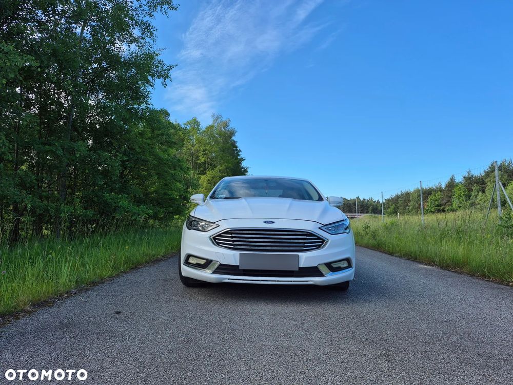 Ford Fusion - 4