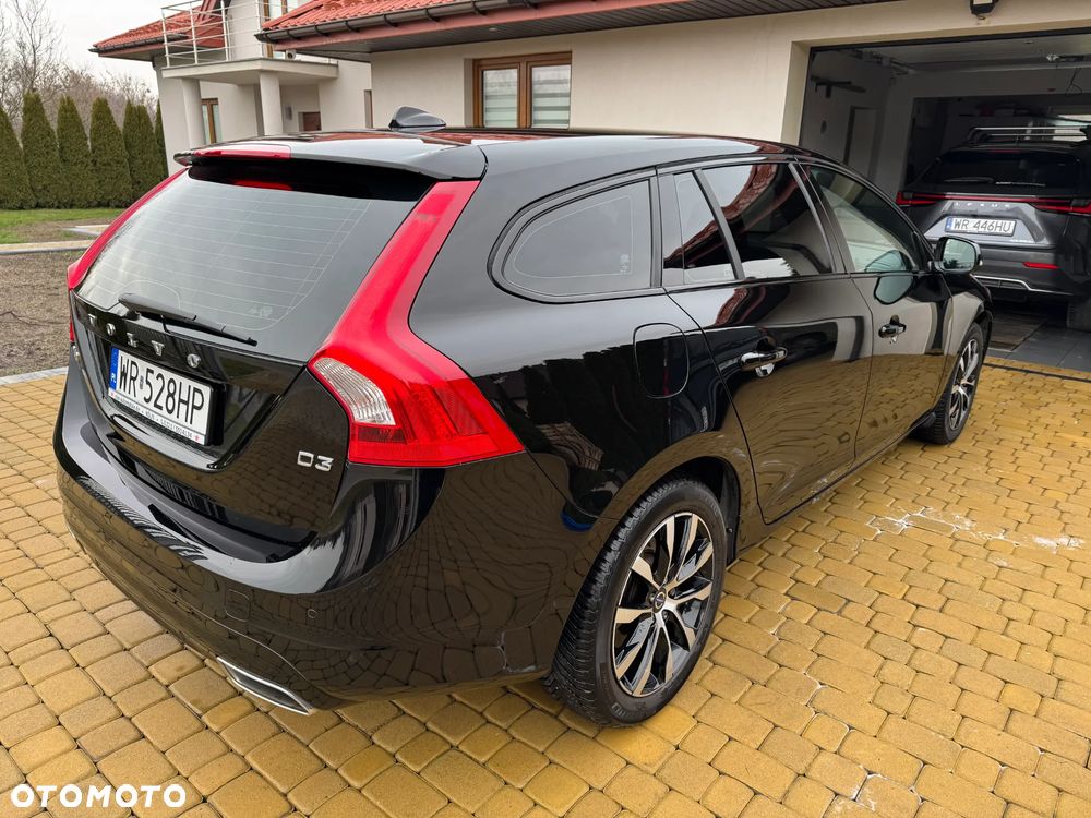 Volvo V60 D3 SCR Inscription - 4