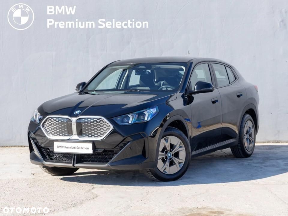 BMW iX2 - 1