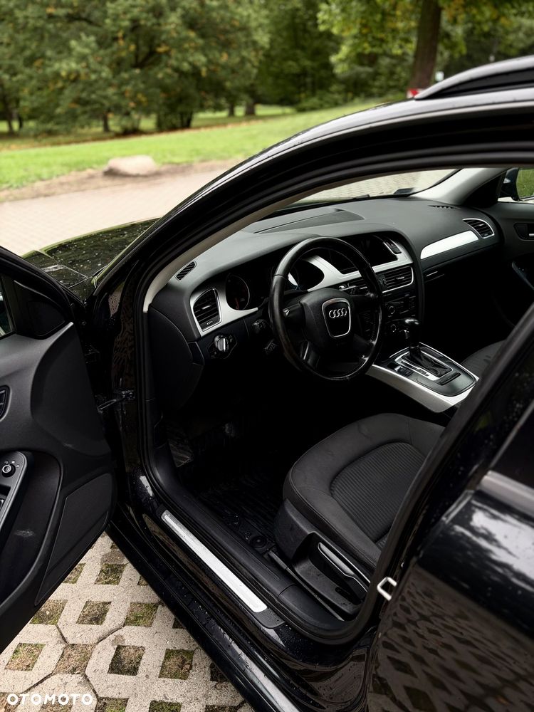 Audi A4 Avant 2.0 TDI Multitronic - 26
