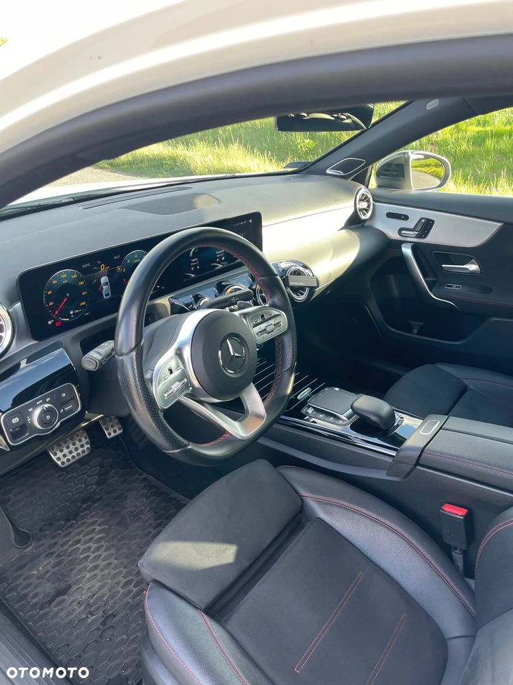 Mercedes-Benz Klasa A 250 AMG Line 7G-DCT - 6