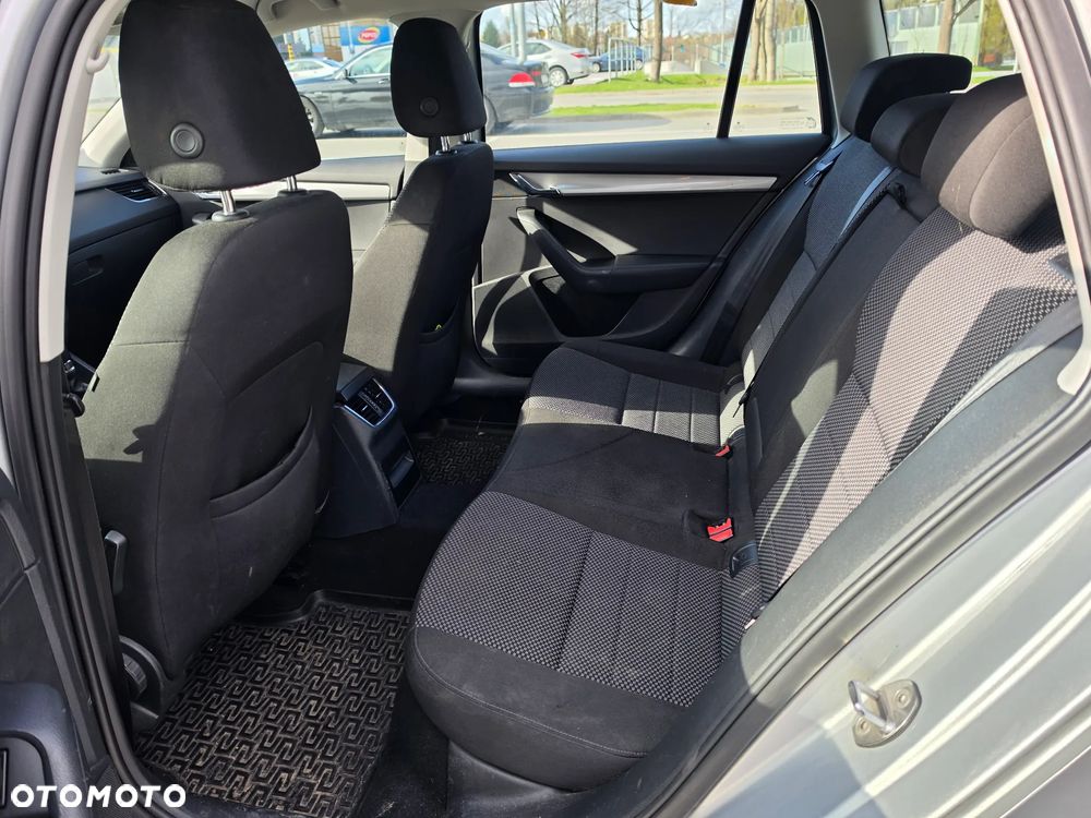 Skoda Octavia 1.6 TDI Ambition - 10