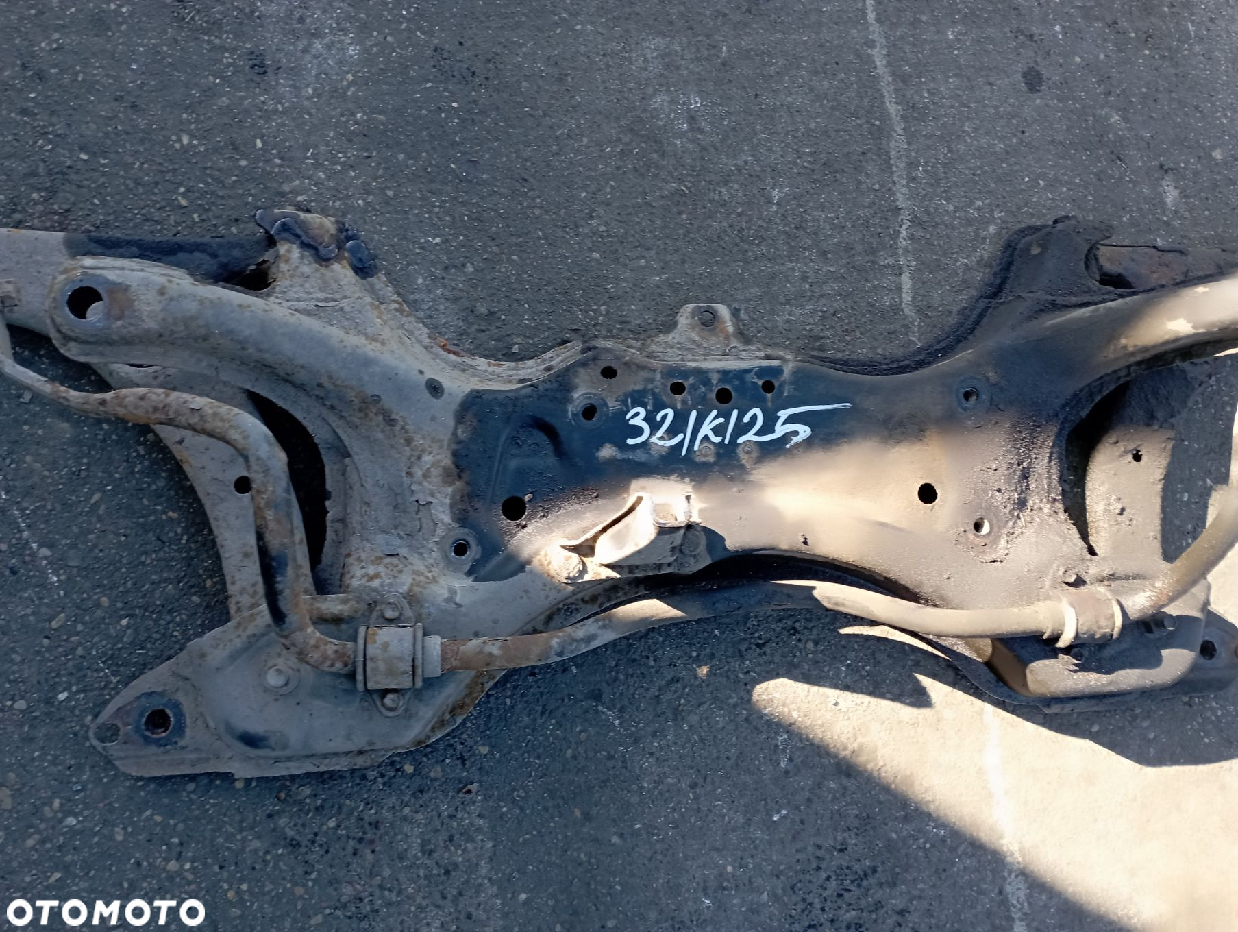 BELKA ZAWIESZENIA SANKI

 TOYOTA
 COROLLA VERSO I - 4