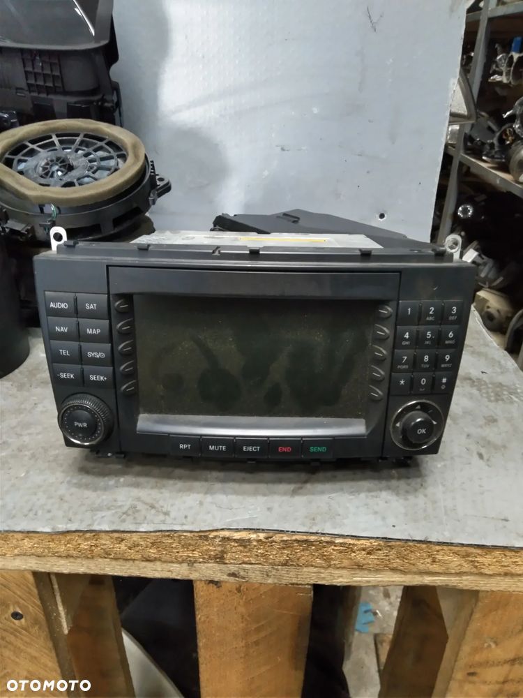Radio CLK W209 A2098207889 - 1