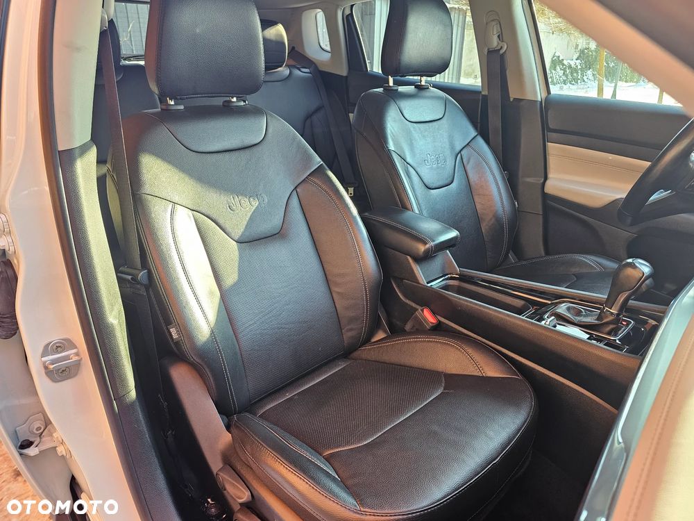 Jeep Compass - 14