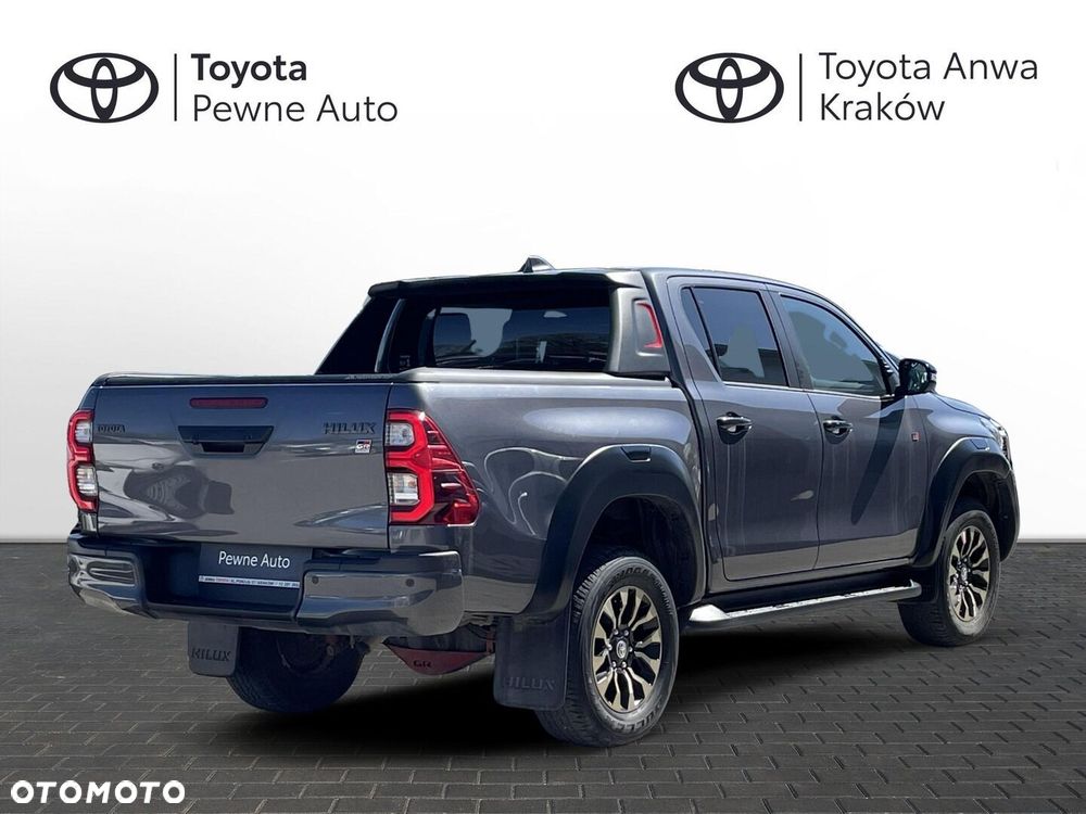 Toyota Hilux 2.8 D-4D Double Cab GR Sport 4x4 - 5