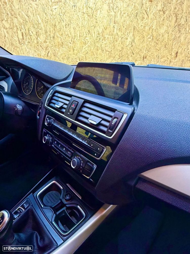 BMW 116 d EfficientDynamics - 11