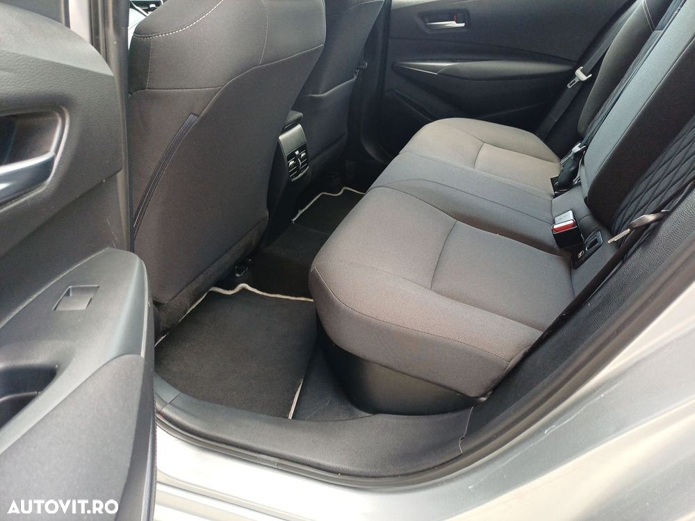 Toyota Corolla 1.8 HSD Business - 20