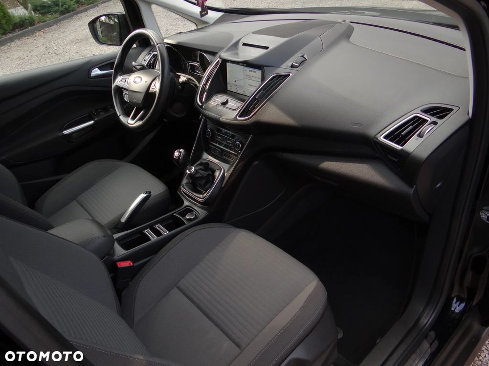 Ford Grand C-MAX 1.5 EcoBoost Start-Stopp-System Titanium - 19