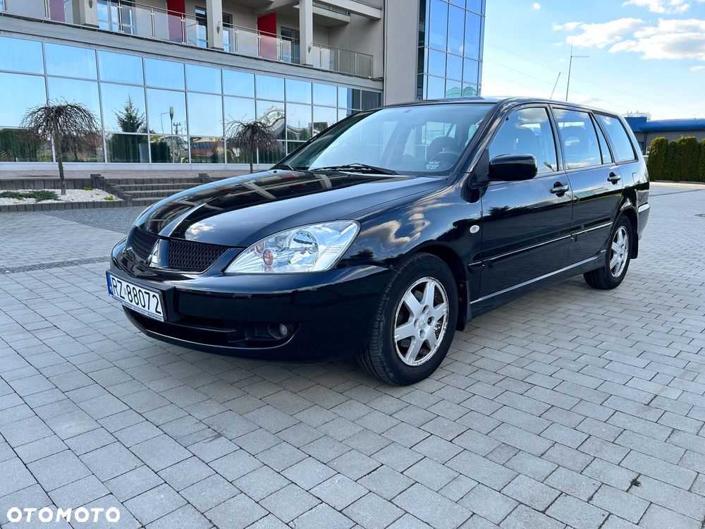 Mitsubishi Lancer - 2