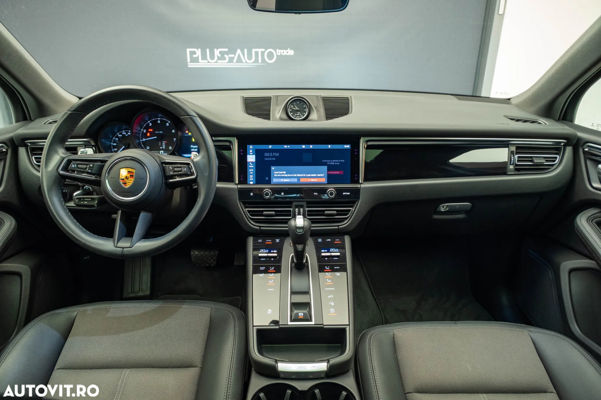 Porsche Macan - 29