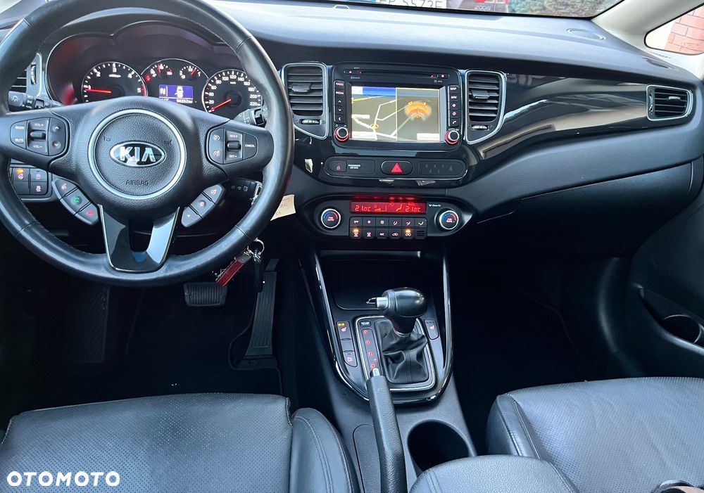 Kia Carens 1.7 CRDi Business Line 7os 7DCT - 13