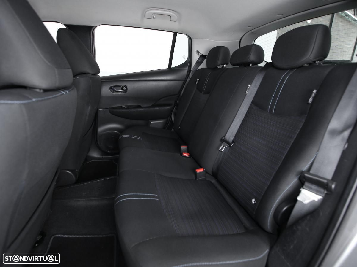 Nissan Leaf - 8