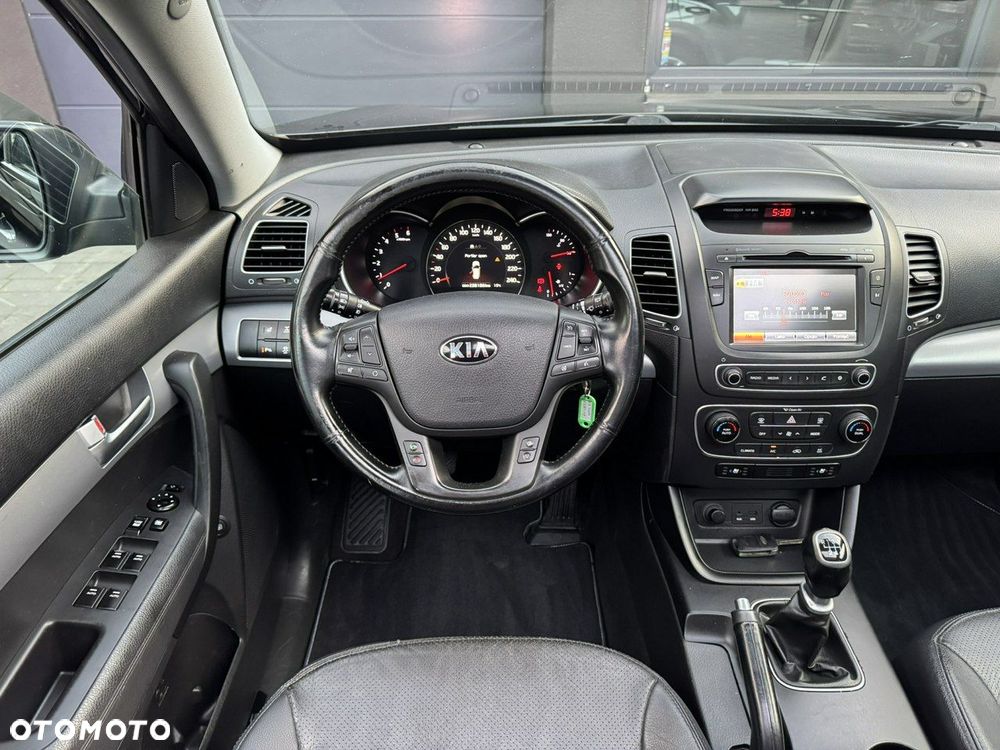 Kia Sorento - 12