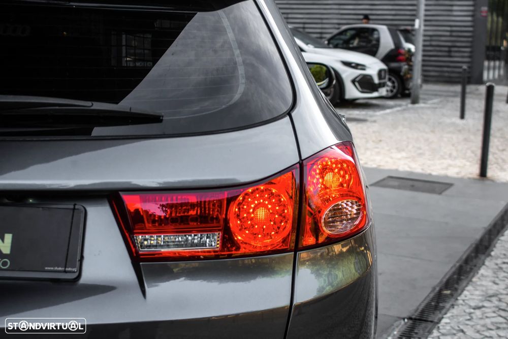 Honda Accord Tourer 2.2 i-DTEC Elegance - 11