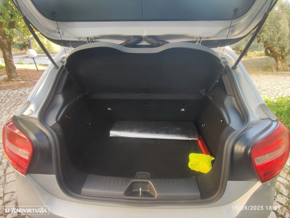 Mercedes-Benz CLA 180 d Shooting Brake Urban - 10