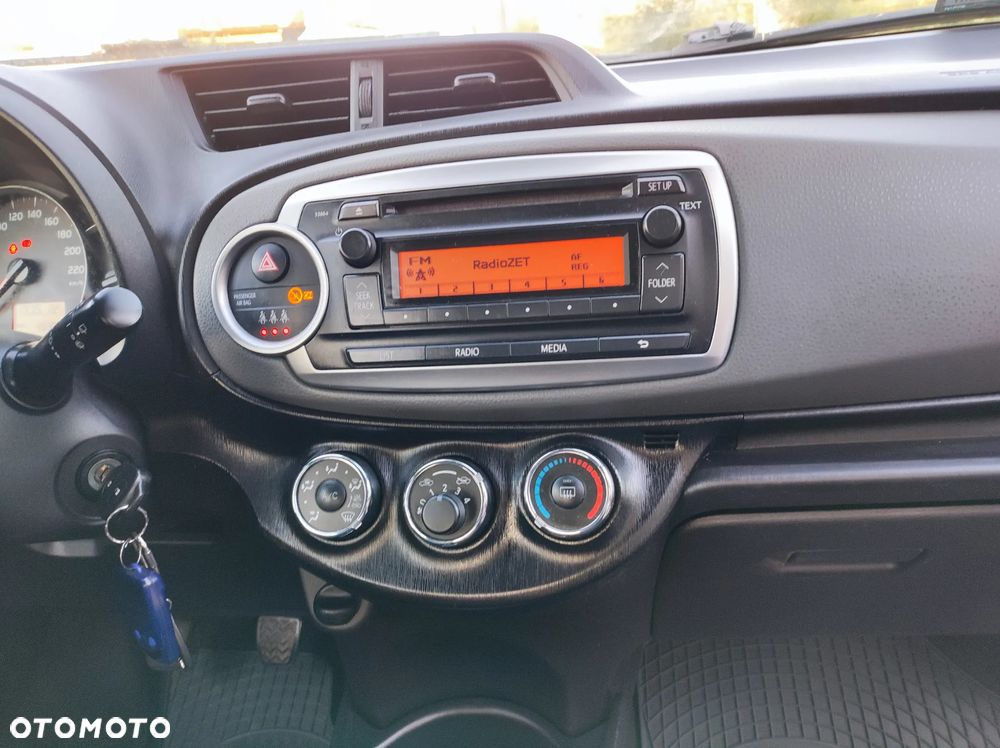 Toyota Yaris 1.0 Active - 13