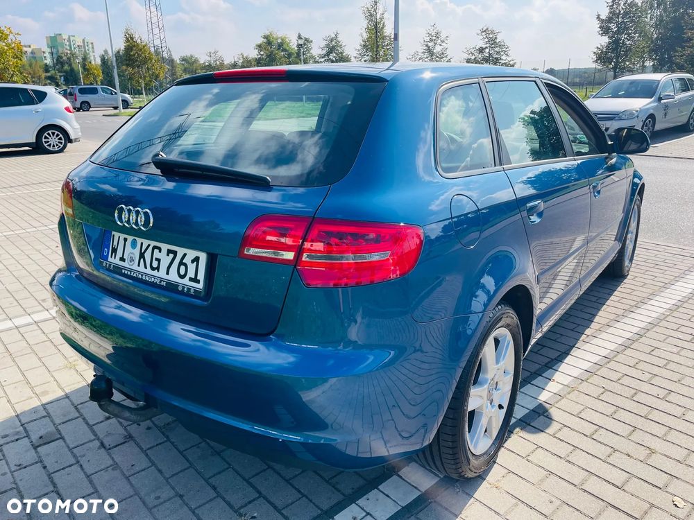 Audi A3 Sportback 1.6 Attraction - 4