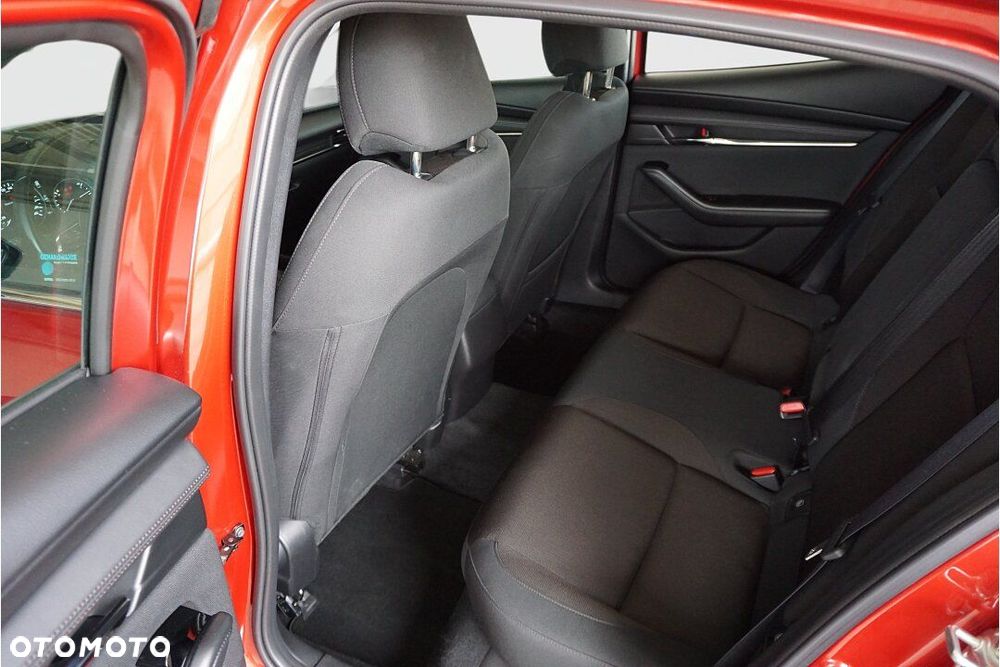 Mazda 3 - 8