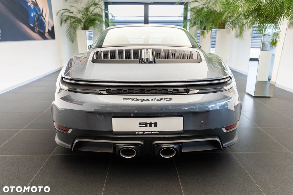 Porsche 911 Targa 4 GTS - 7