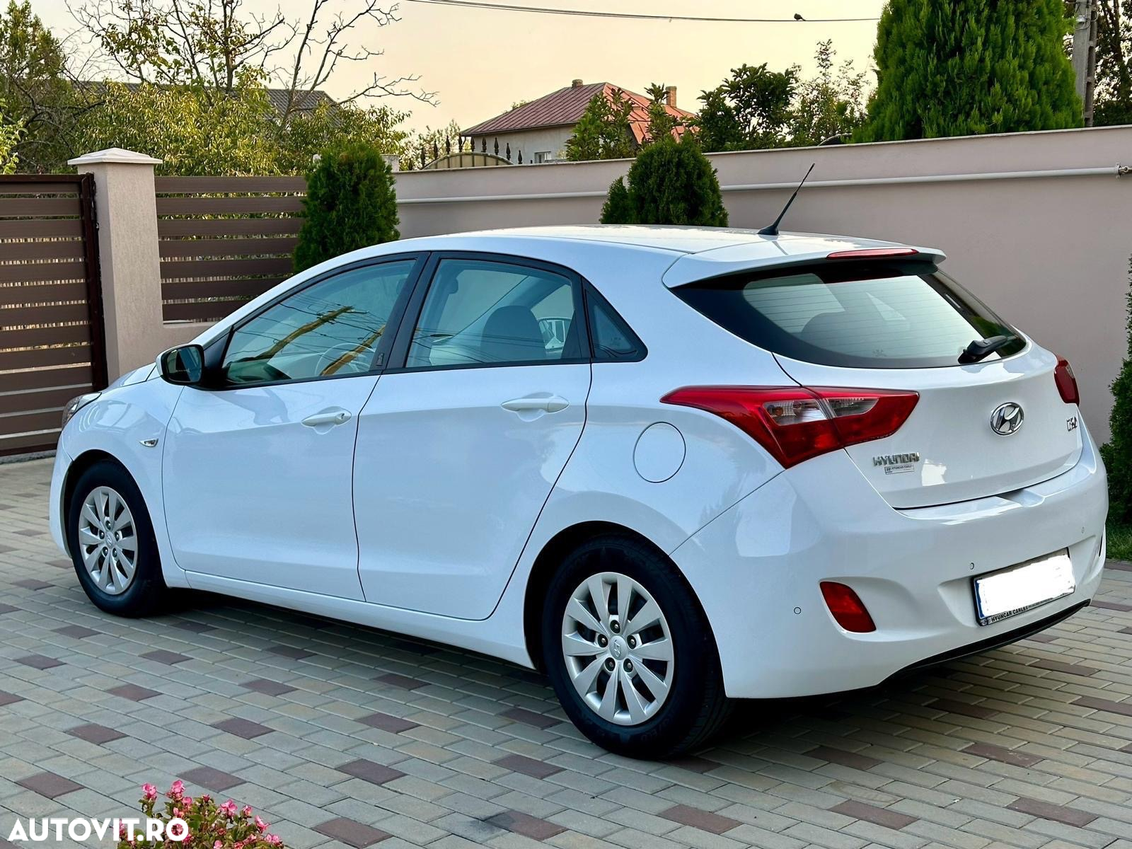 Hyundai i30 1.4 100CP 5DR M/T Comfort - 5