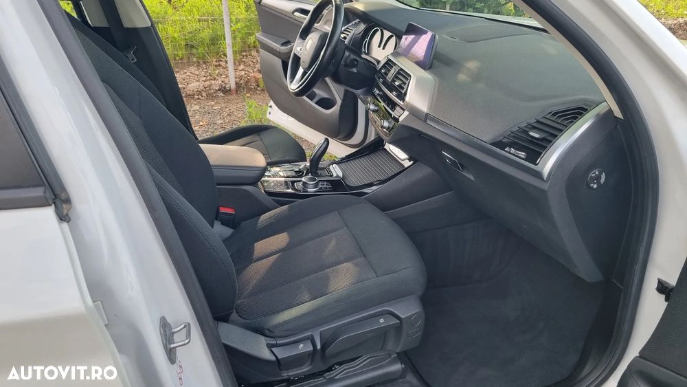 BMW X3 xDrive20d AT MHEV - 38