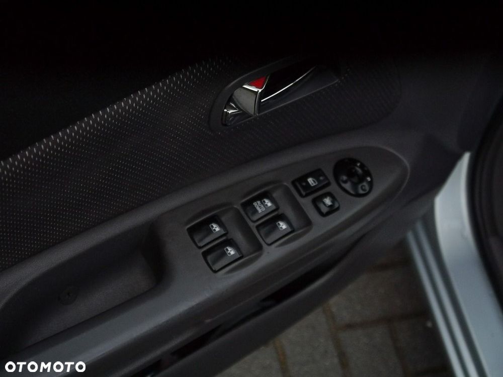 Kia Rio 1.6 EX - 30