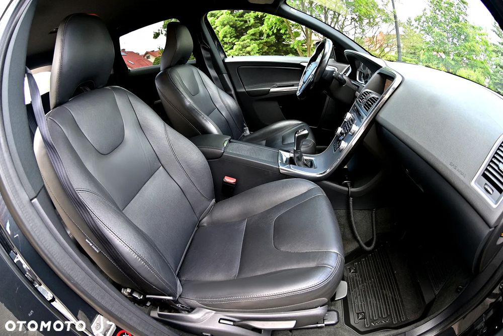 Volvo XC 60 D4 Summum - 3