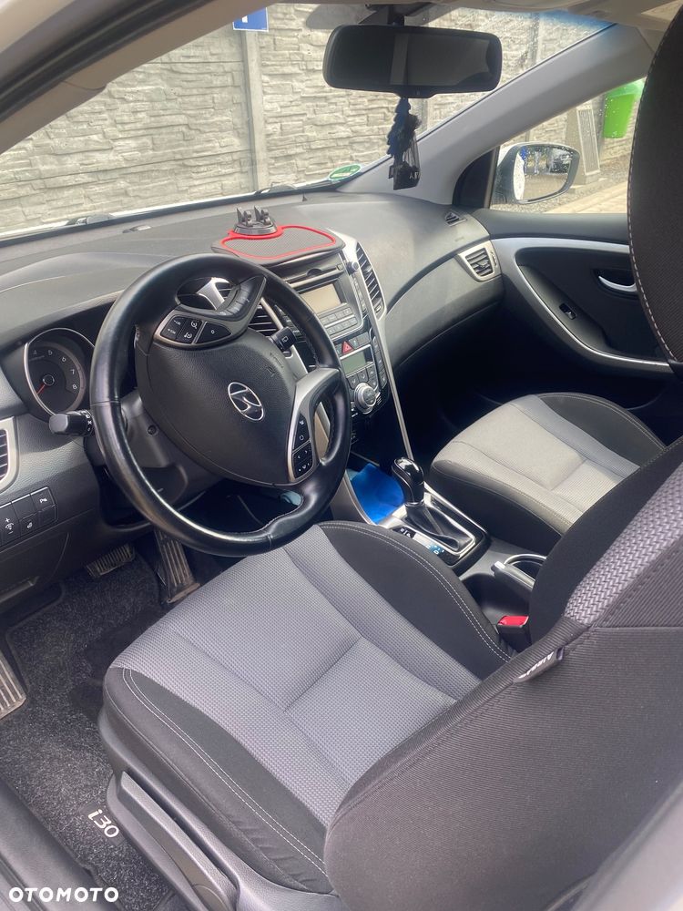 Hyundai i30 1.6 Classic + - 7