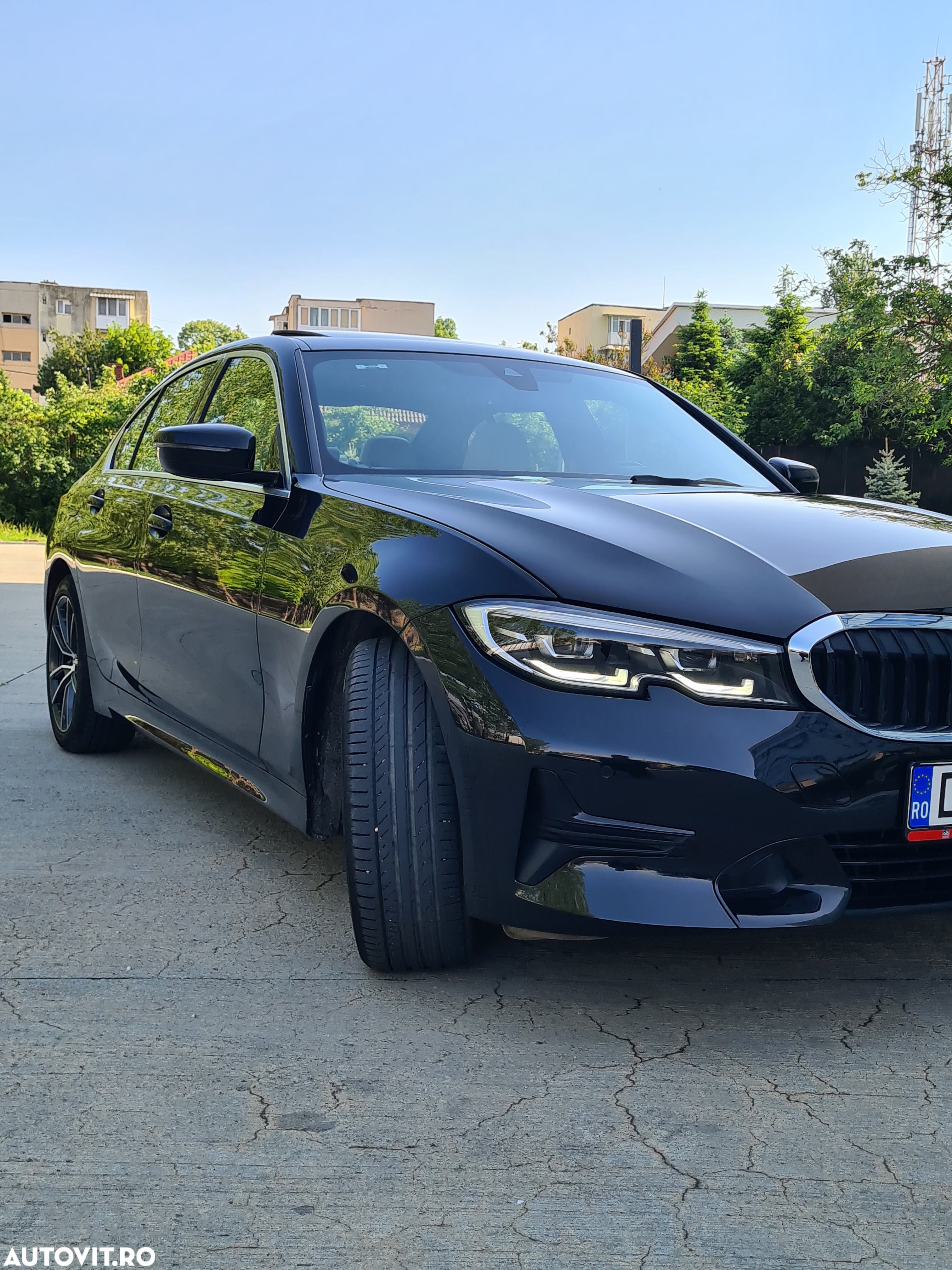 BMW Seria 3 330i AT Sport Line - 34