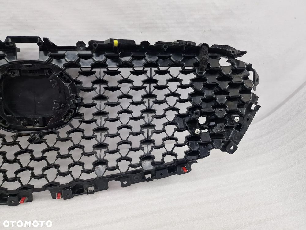MAZDA CX30 / CX-30 ATRAPA / GRILL PRZEDNI PRZÓD NA PDC + ZNACZEK / LOGO POD RADAR , NR DFR7-50711 , NR AUKCJI GL631 - 19