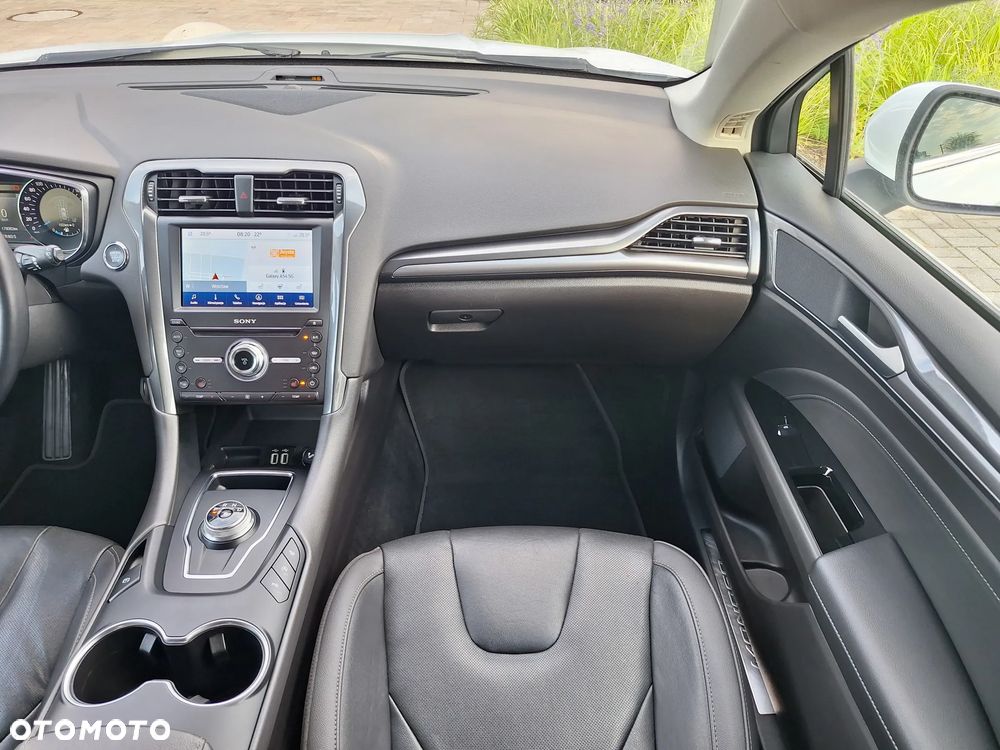 Ford Mondeo 2.0 EcoBlue Titanium - 30