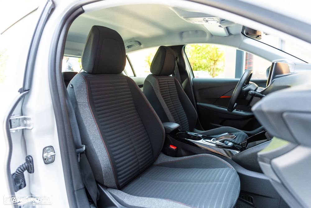 Peugeot e-208 Active Pack - 8