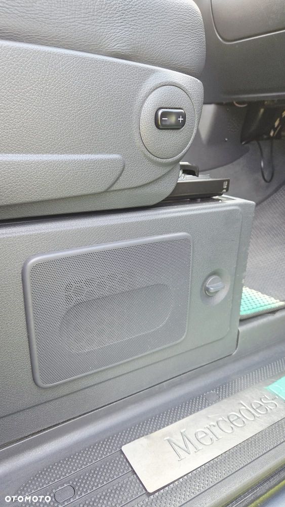 Mercedes-Benz Viano 3.0 CDI Ambiente (d³ugi) - 13