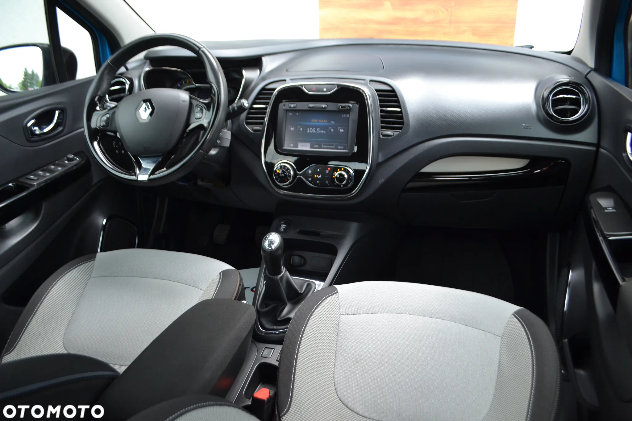 Renault Captur - 16