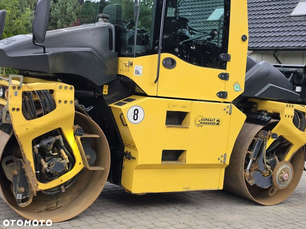 Bomag BW 154 AP-4i AM / rozsiewacz BS150 - 2