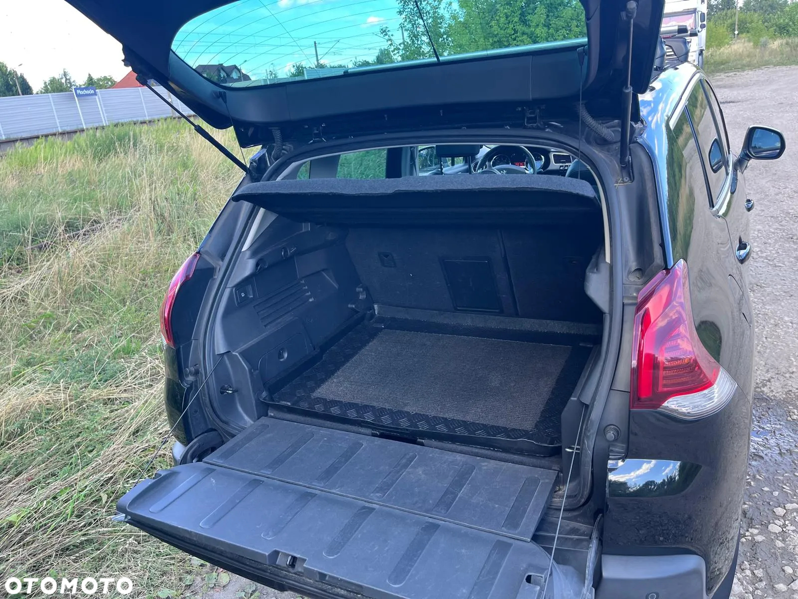 Peugeot 3008 1.2 PureTech Allure S&S - 9