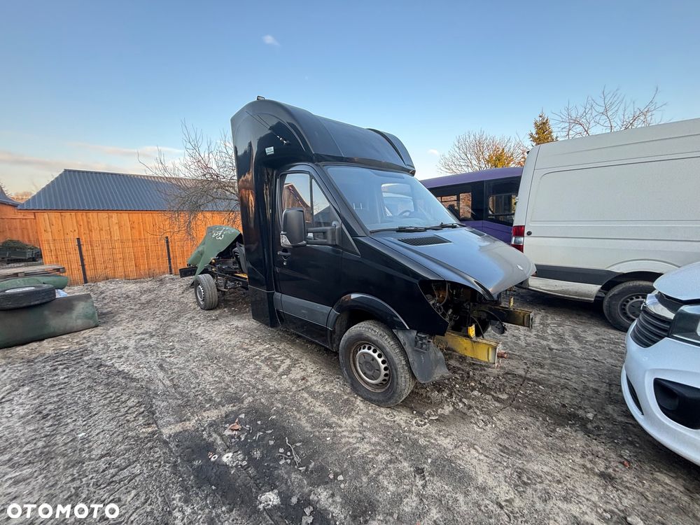 Mercedes-Benz Sprinter - 4
