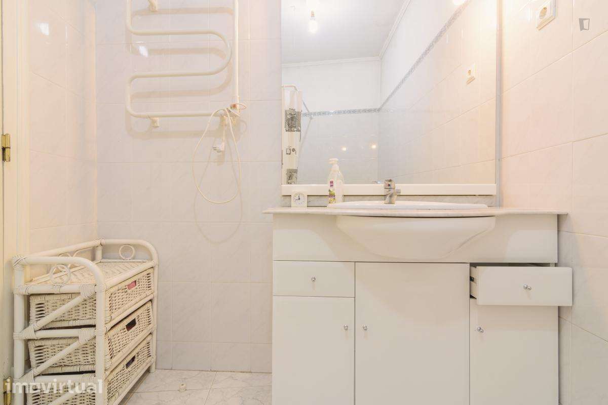 Quarto - localizado em Entrecampos Lisbon - Grande imagem: 3/14