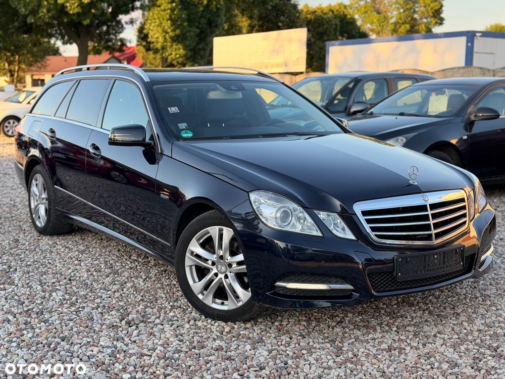 Mercedes-Benz Klasa E 200 CGI BlueEffICIENCY Avantgarde - 12