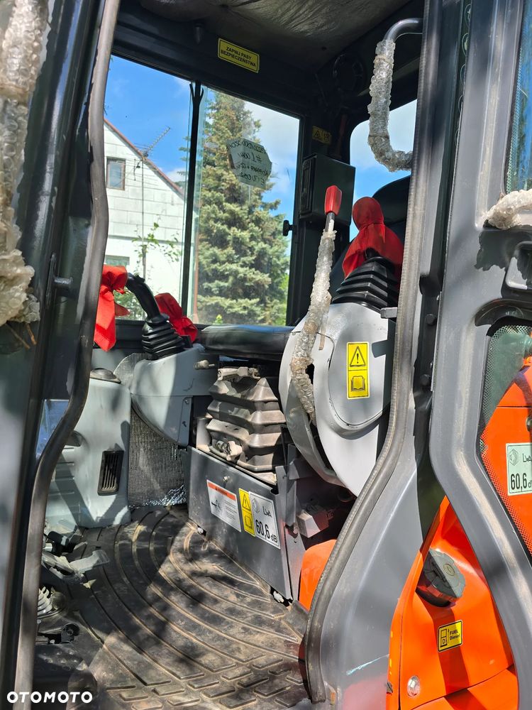 Kubota U40 - 2