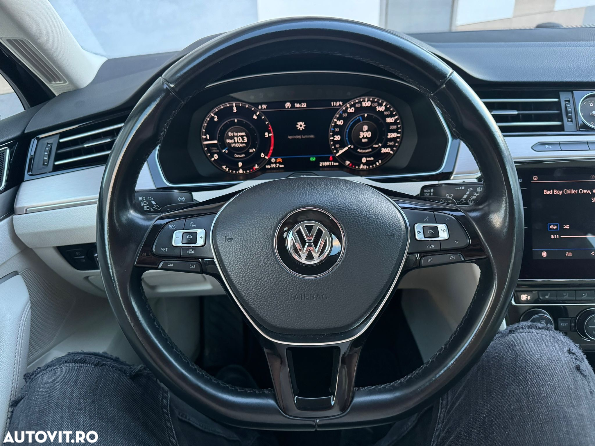 Volkswagen Passat Variant 2.0 TDI DSG Highline - 12