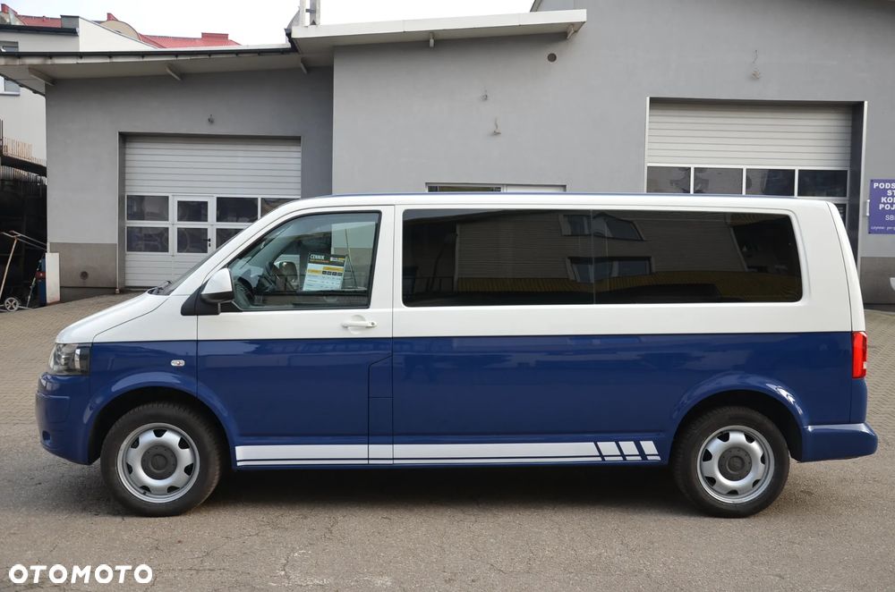 Volkswagen Caravelle - 5
