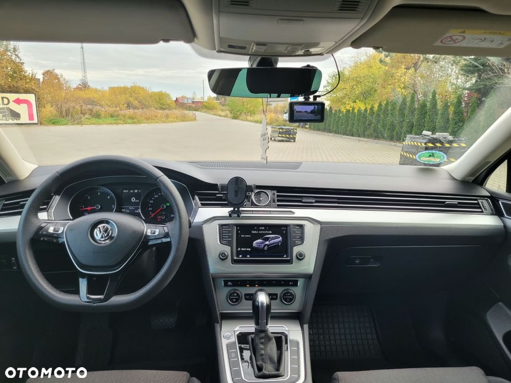 Volkswagen Passat - 9