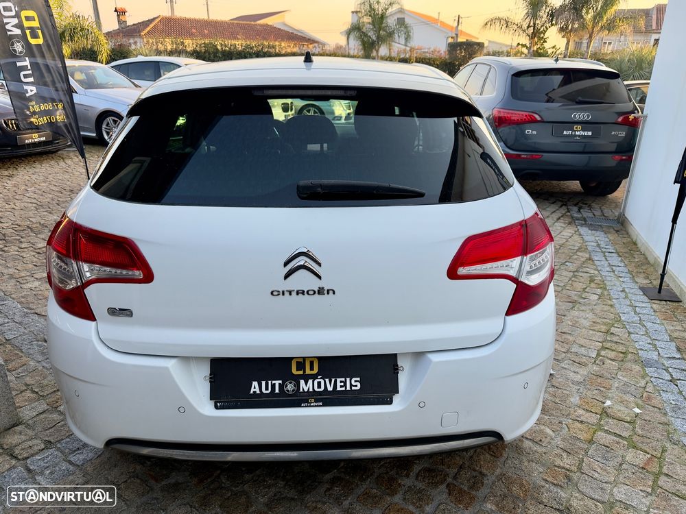 Citroën C4 e-HDi 110 EGS6 Stop/Start System Exclusive - 3