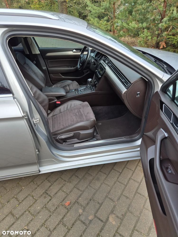 Volkswagen Passat 1.8 TSI (BlueMotion Technology) DSG Highline - 23