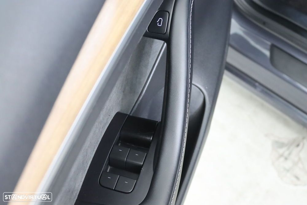 Tesla Model 3 - 15