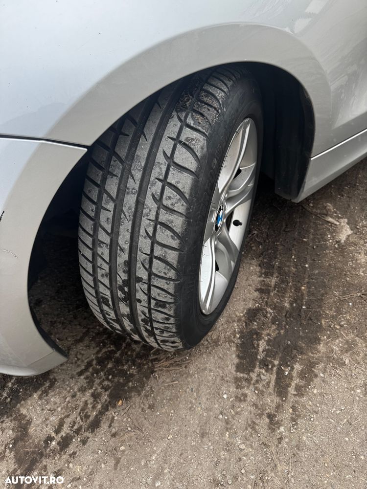 BMW Seria 1 120d - 6