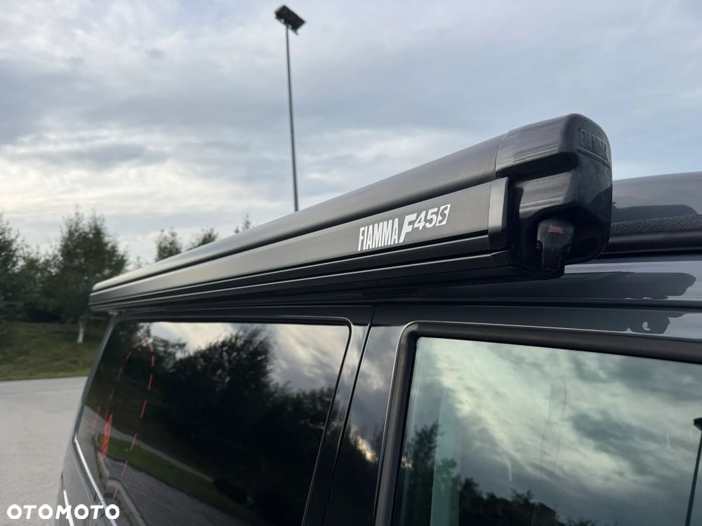Volkswagen Caravelle - 41